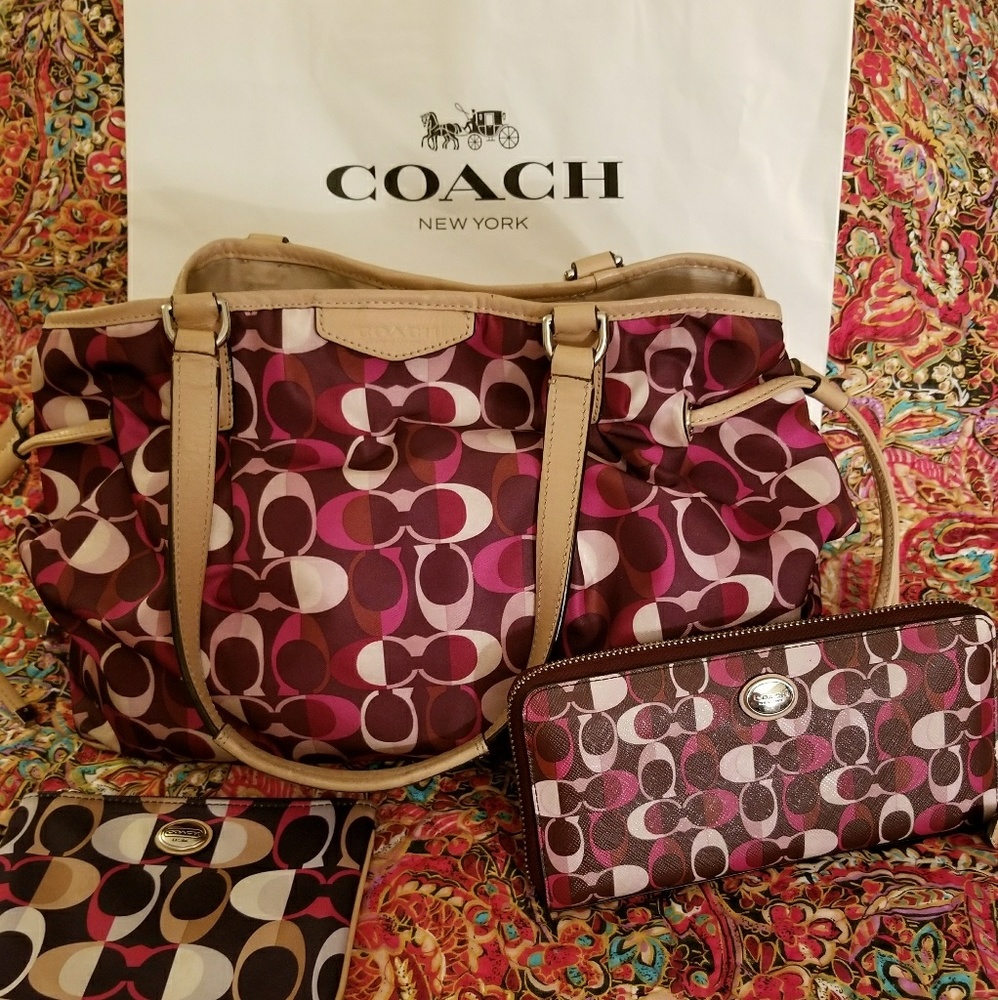 ISO makeup bag